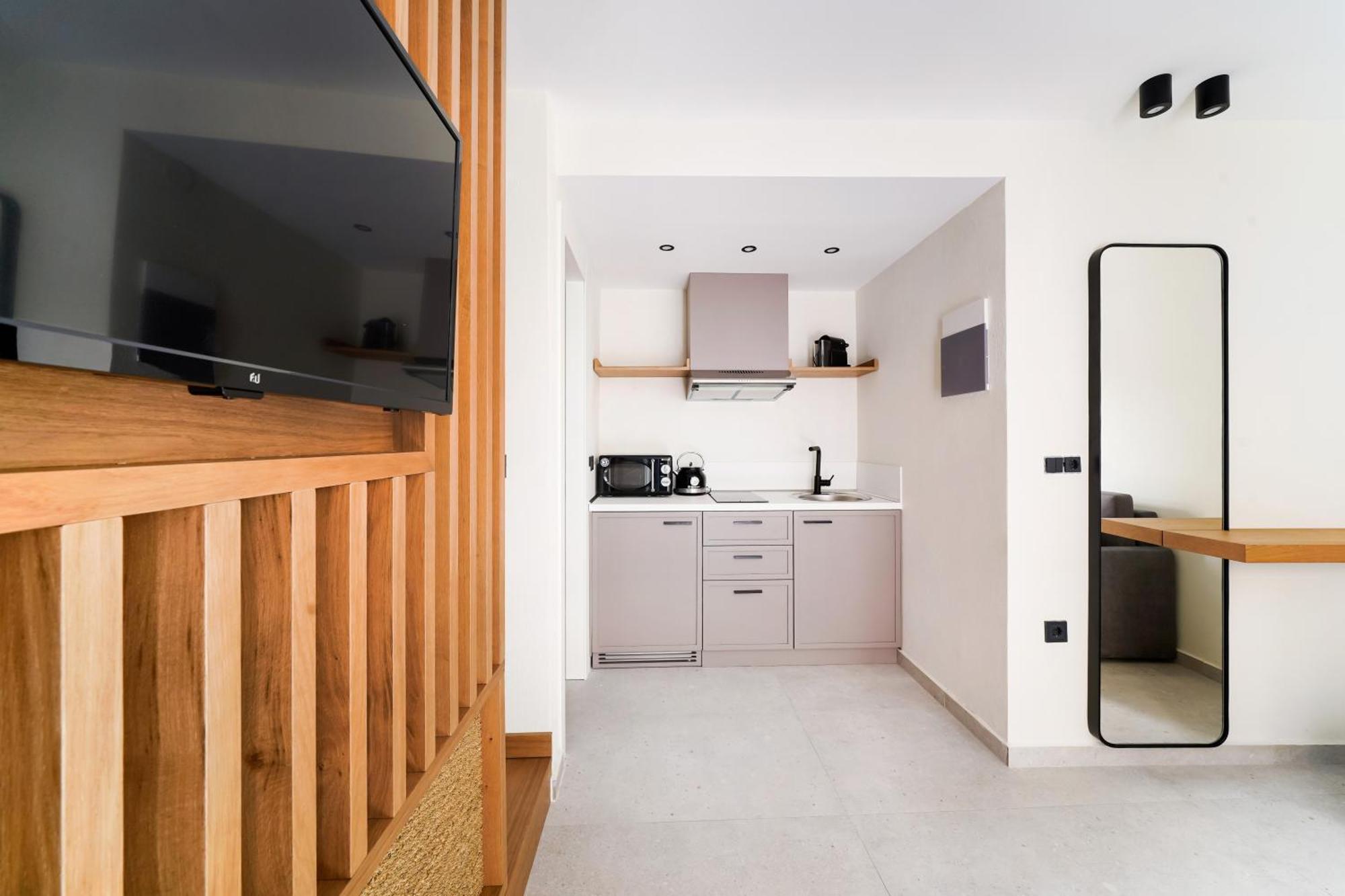 Azzure Luxury Suites Ποτός Εξωτερικό φωτογραφία
